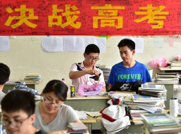 只能上大专？两种途径专升本很有必要
